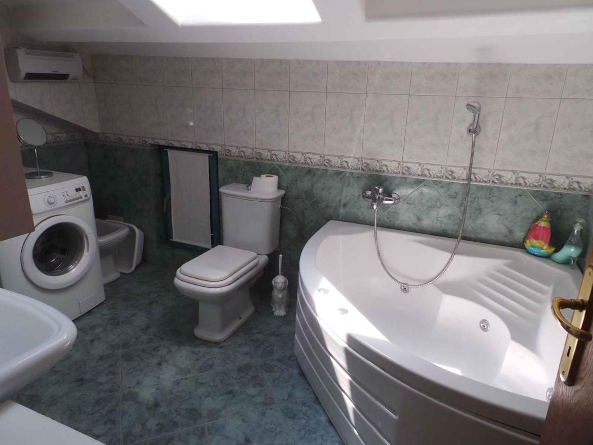 Apartment In Lovran 34848 ภายนอก รูปภาพ