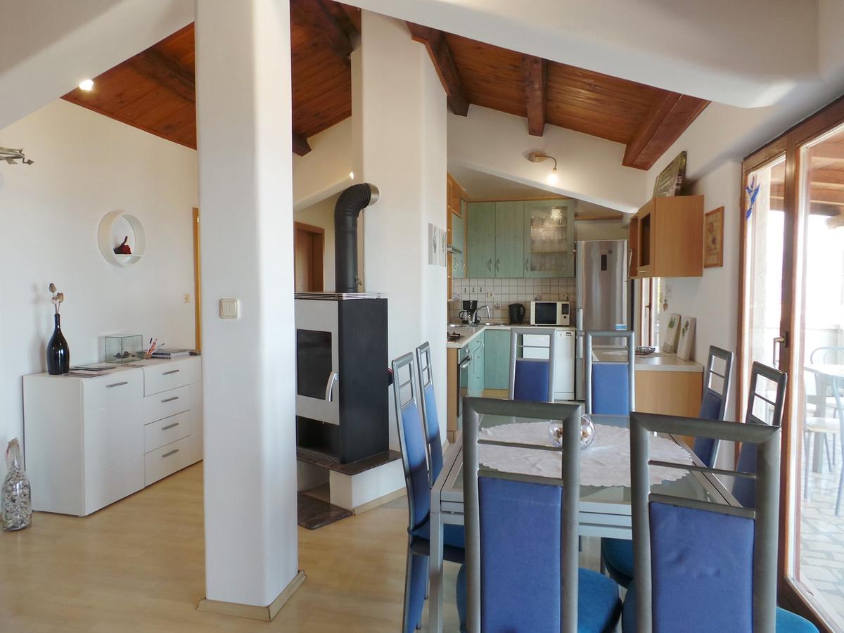Apartment In Lovran 34848 ภายนอก รูปภาพ
